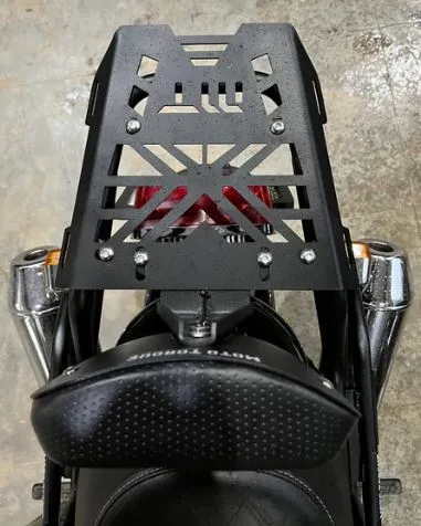 Royal Enfield Interceptor 650 moto torque back carrier